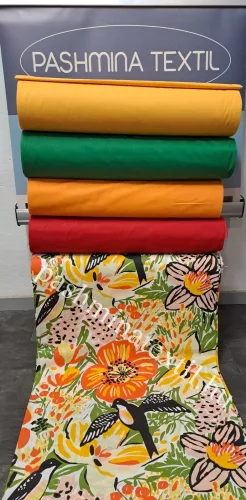 Pamutvászon - Virág és madár minta - fehér alapon