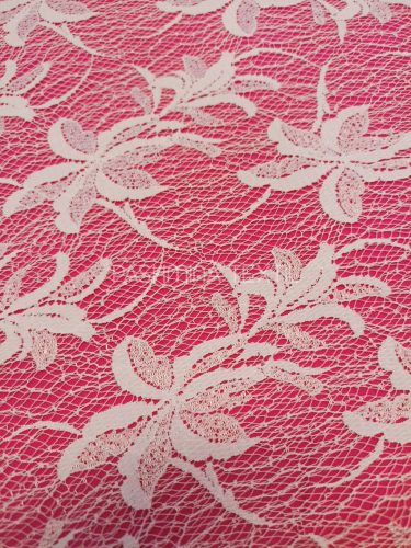 Nagyvirágos légcsipke - Ivory