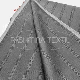 Ezüstszürke csíkmintás alpaca és nyers selyem szövet