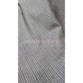    A képek csak illusztrációk. Világos- középszürke aprócsíkos gyapjúszövet