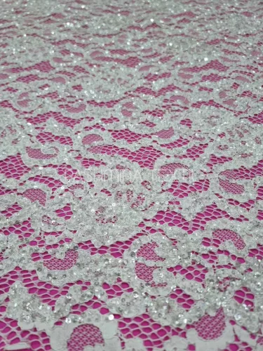 Gyöngyös flitteres légcsipke