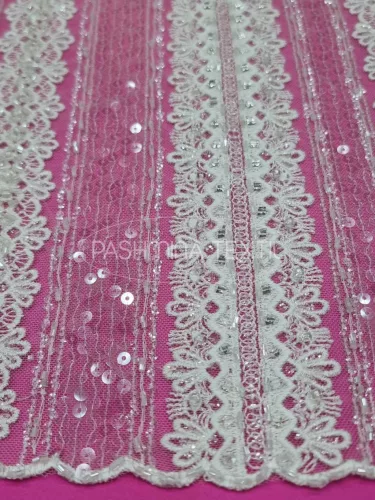 Csillogó flitteres geometrikus tüllcsipke ivory