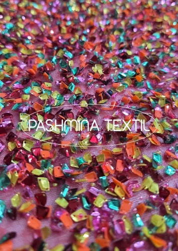 Piros színes  - Payett