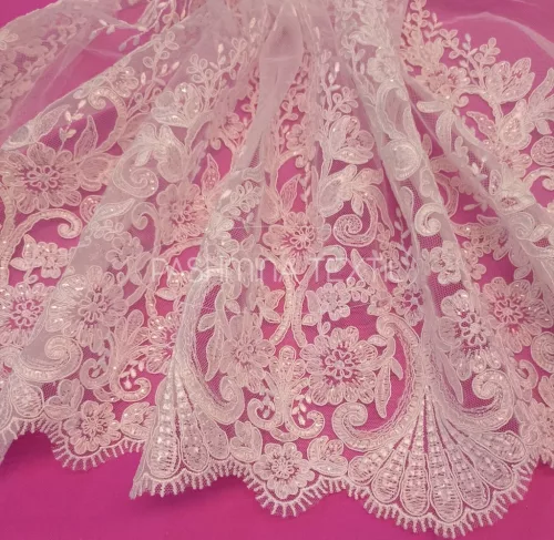 Legyező bordűrös csillogó zsinóros csipke - Fehér