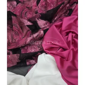 Pink rózsás organza kloké