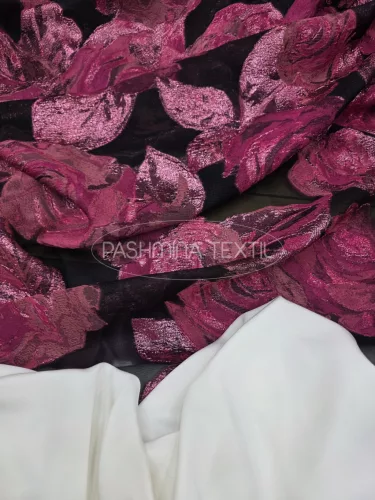 Pink rózsás organza kloké