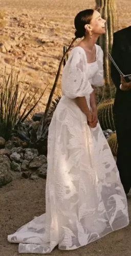 Exclusive nagy virágos hernyóselyem organza méteráru