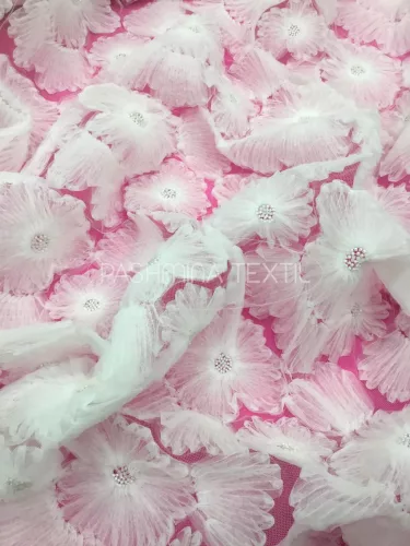 Organzaszalag hímzett 3D virágmintás matt gyöngyös tüllcsipke - Ivory