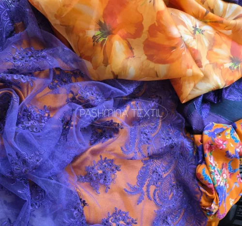 Narancssárga virágos - hernyóselyem organza