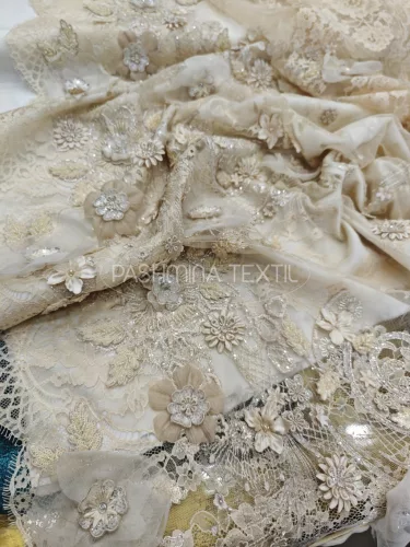 Champagne exclusive francia csipke