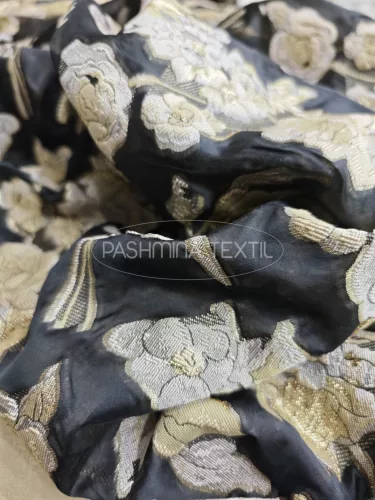 Arany rózsás - Brokát