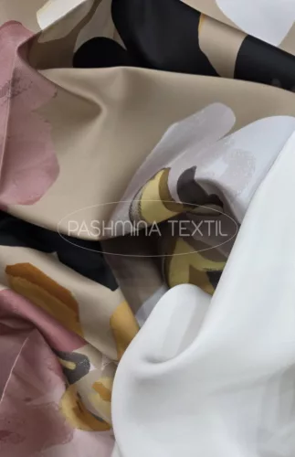 Drapp alapon nagy virág mintás - selyem zibbelin