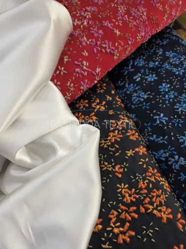 Sötét kék alapon - kék virágos - Jacquard