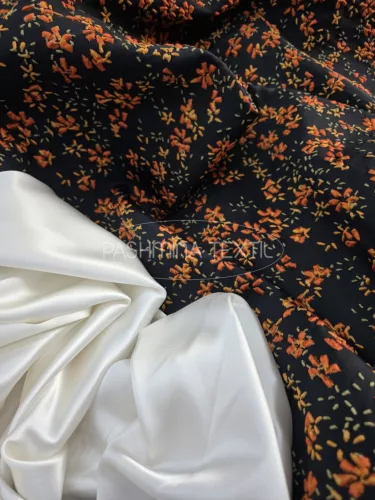 Fekete alapon - narancssárga virágos - Jacquard