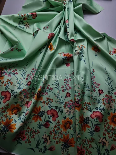 Bordürös - selyem zibbelin