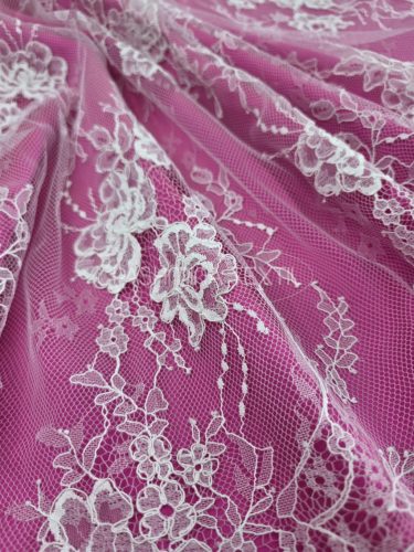 Francia zsinórozott hártyacsipke virág mintás 