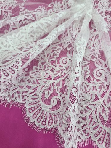 Francia zsinórozott hártyacsipke virág mintás  