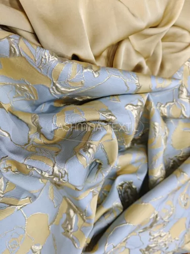 Sárga - ezüst spanyol kloké - Hernyóselyem szaténnal és Cuproval