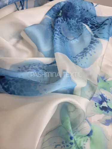 Hernyóselyem organza - natural blue orchidea