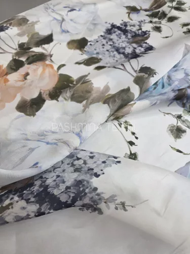 Hernyóselyem organza - Kék porcelán virág mintás