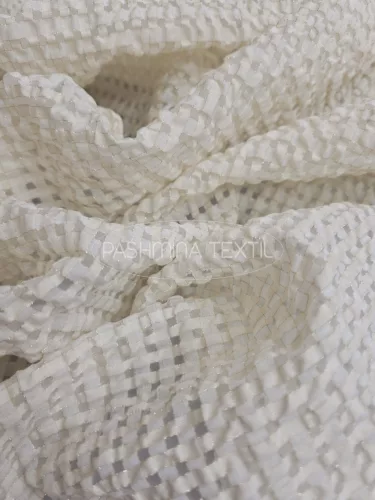 Modern mintás - Organza