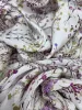Fehér alapon virág mintás - hernyóselyem szatén