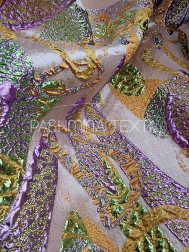 "Pasztell kelet" modern mintás selyemkloké