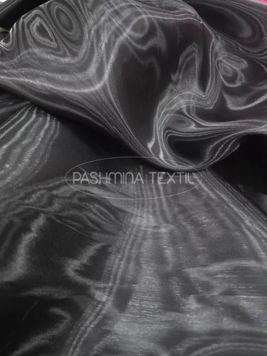 Fekete - Liquid düsesz