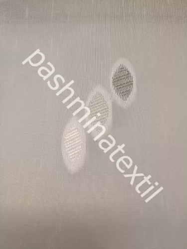 Fényáteresztő függöny, HANGA 220cm magas