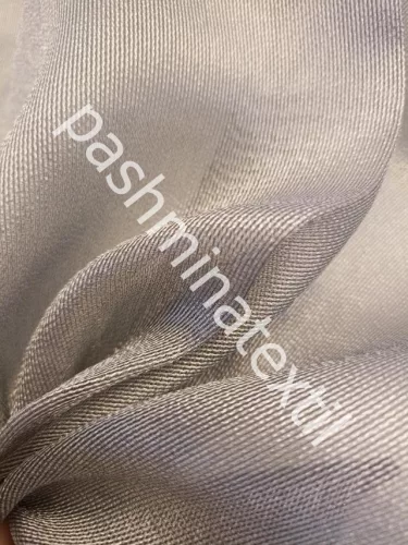 Fényáteresztő függöny, LINETT 320cm magas