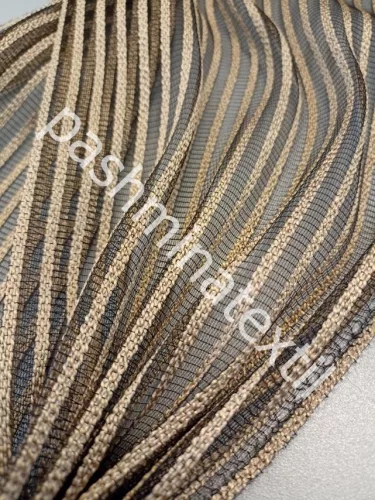 Fényáteresztő függöny, NICOLE 305cm magas