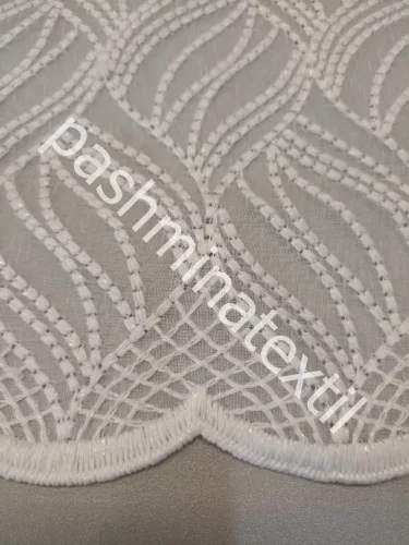 Fényáteresztő függöny, VILINA 290cm magas