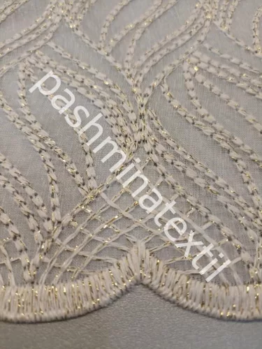 Fényáteresztő függöny, VILINA 290cm magas